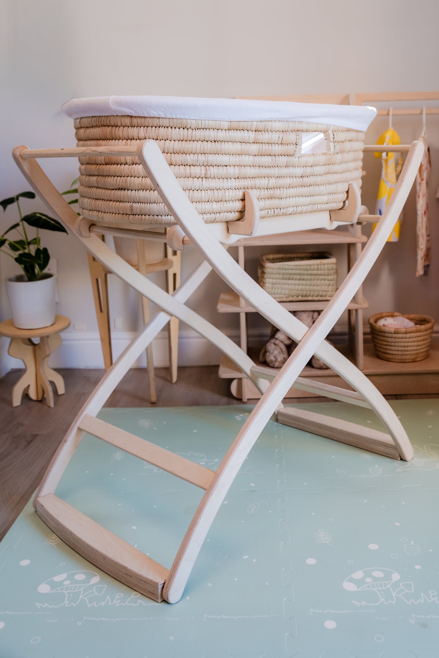 Birchwood Moses basket Stand with safety features (Curved or Straight lines)