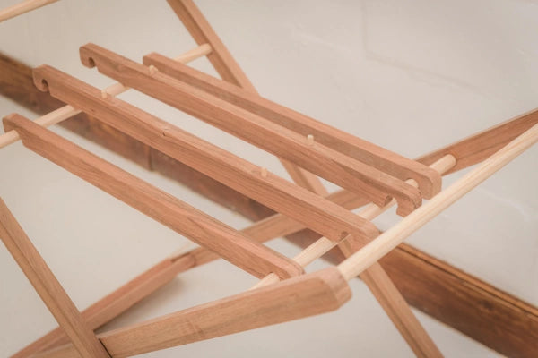 Wooden Stand with adjustable height and Rocking feet for Moses basket